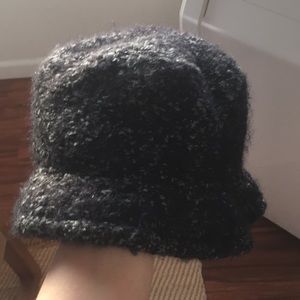 Kids knitted bucket hat